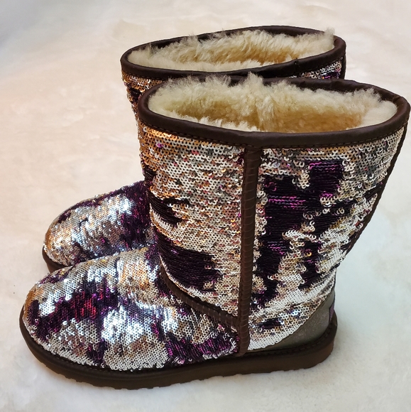 Ugg Classic Short 2-Tone Reversible Sequin Purple Silver Boot Size 7 - Picture 8 of 13